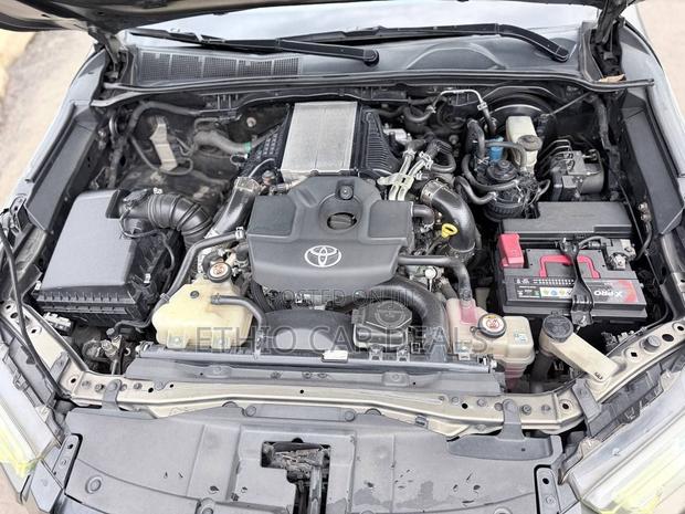Toyota Hilux 2021 Beige