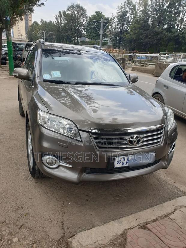 Toyota RAV4 2012
