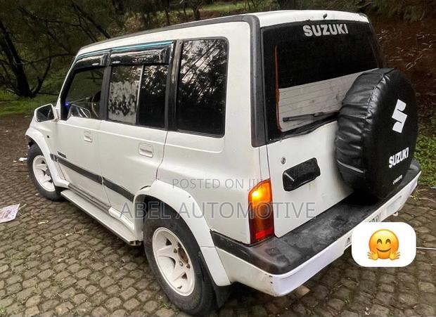 Suzuki Vitara 1999 White
