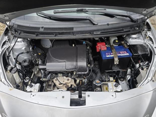 Toyota Belta 2008 Silver