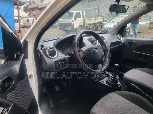 Ford Fiesta 2006 White