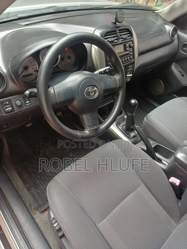 Toyota RAV4 2005 Silver