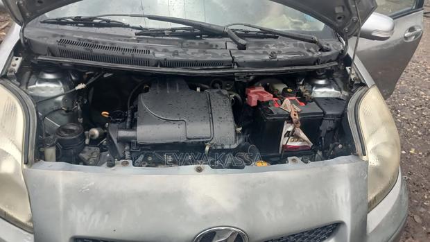 Toyota Yaris 2008 Gray