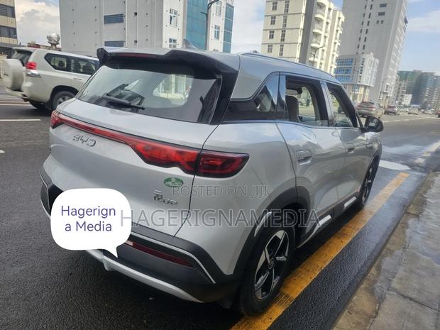 BYD Yuan Up 2024 Ivory