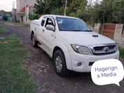 Toyota Hilux 2009 White for sale