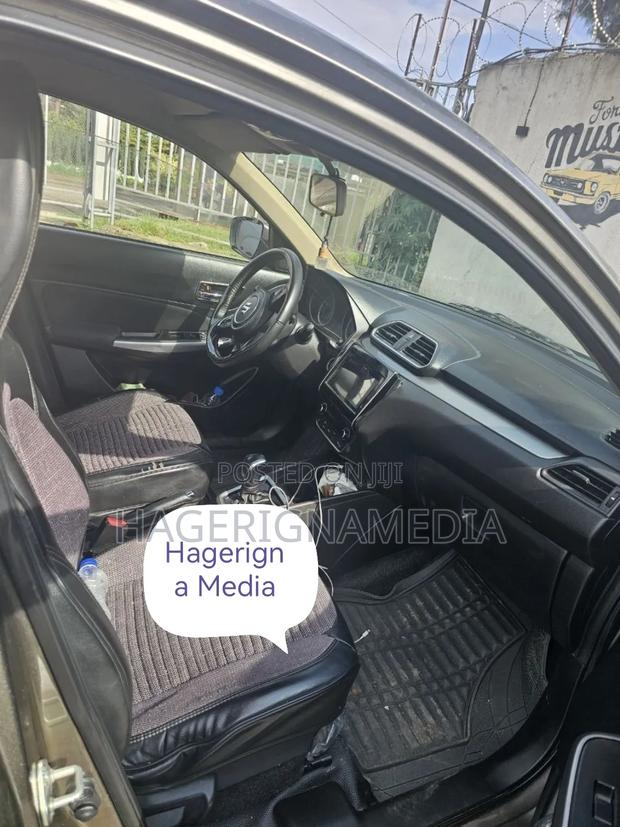 Suzuki Dzire 2022 Gray