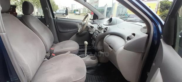 Toyota Platz 2002 Blue
