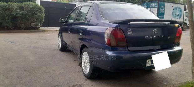 Toyota Platz 2002 Blue
