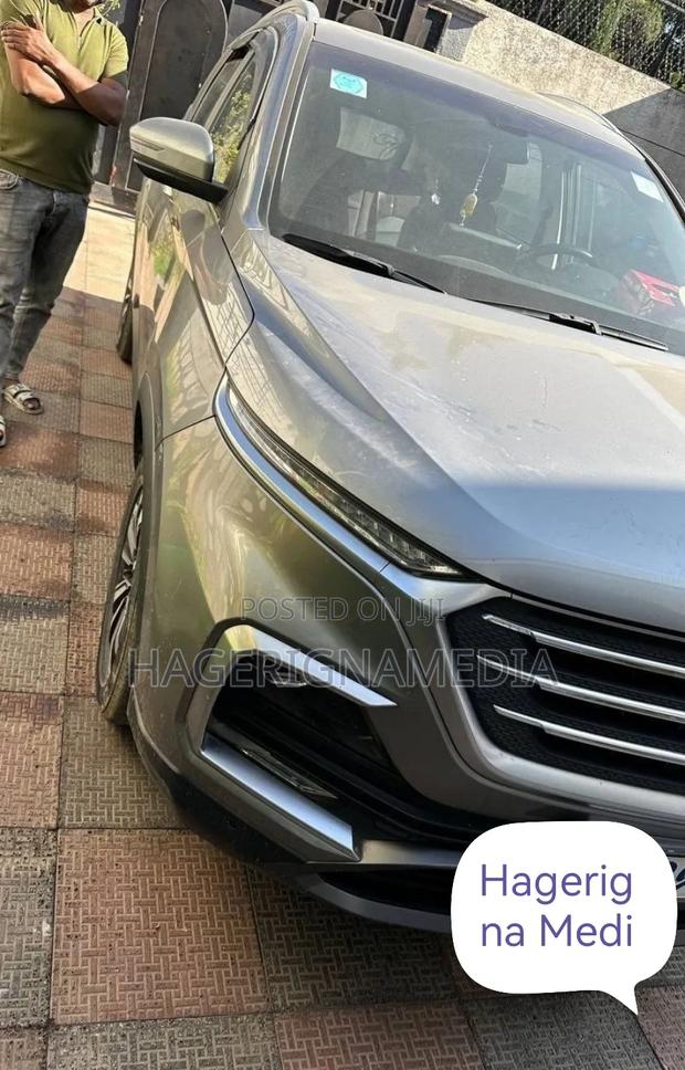 Chevrolet Captiva 2022 Gray