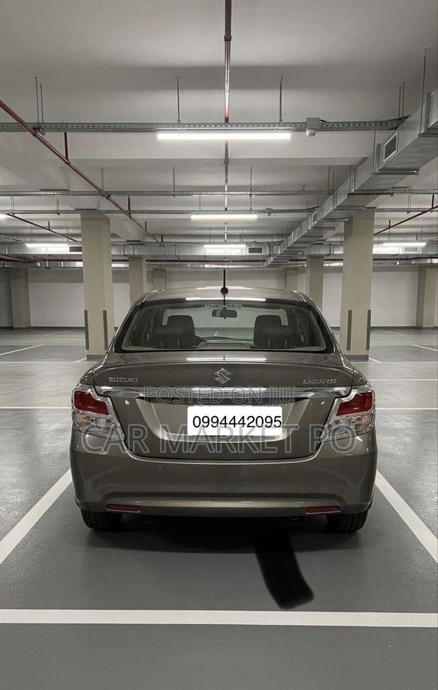Suzuki Dzire 2022 Gray