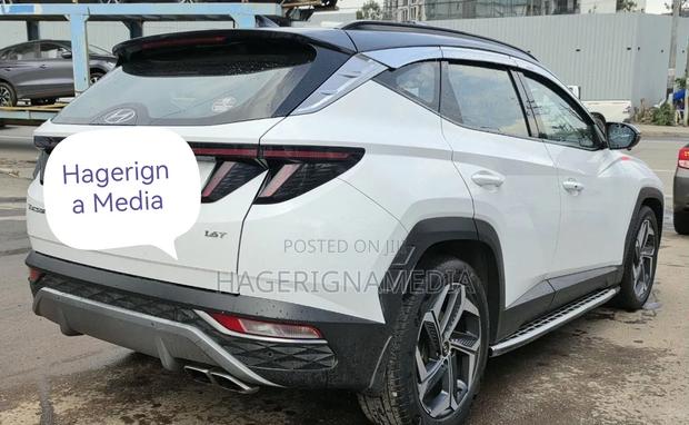 Hyundai Tucson 2022 White