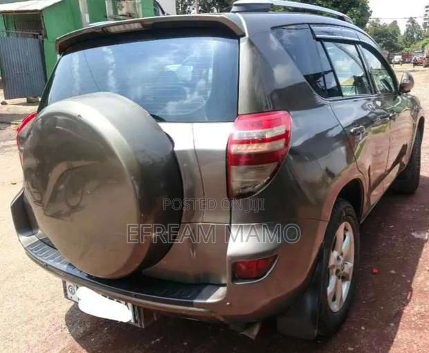 Toyota RAV4 2012 Gray