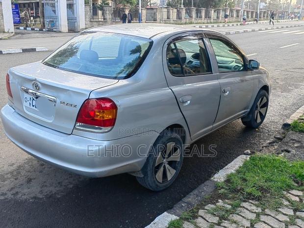 Toyota Yaris 2005 Silver
