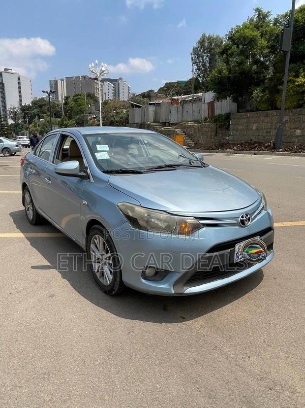 Toyota Yaris 2014 Blue