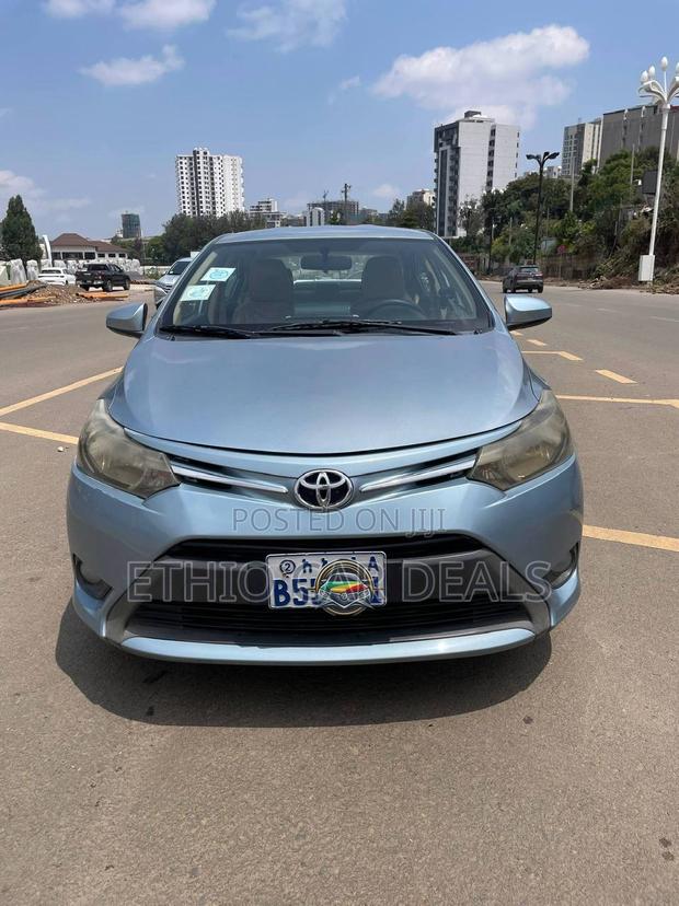 Toyota Yaris 2014 Blue