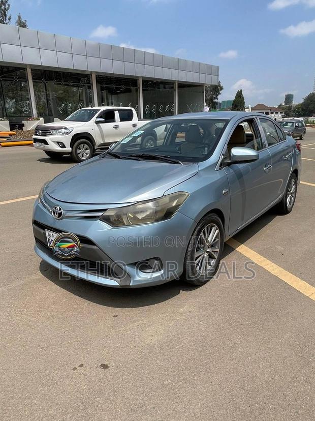 Toyota Yaris 2014 Blue