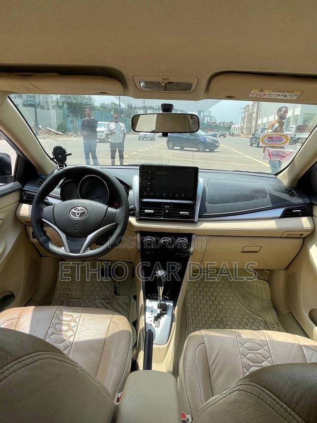 Toyota Yaris 2014 Blue