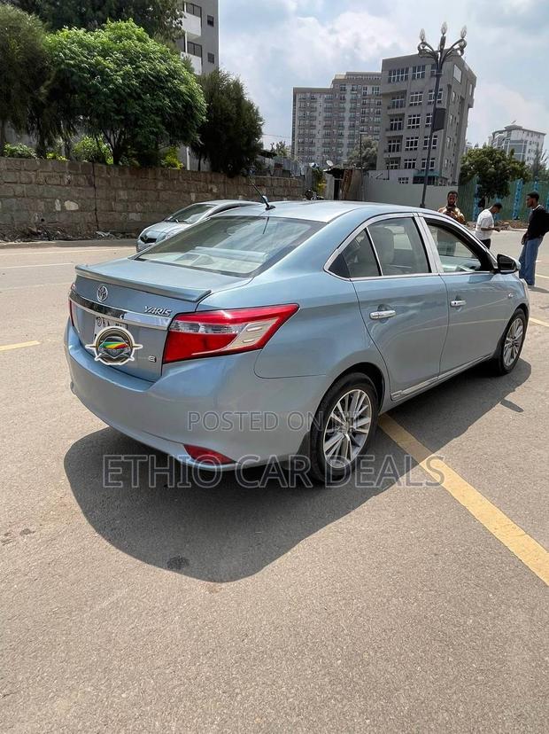 Toyota Yaris 2014 Blue