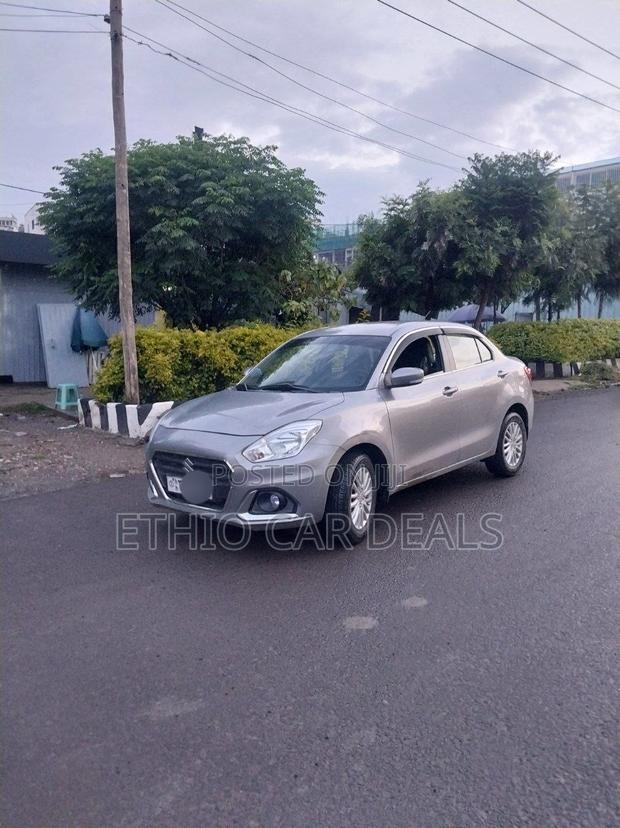 Suzuki Dzire 2022 Silver