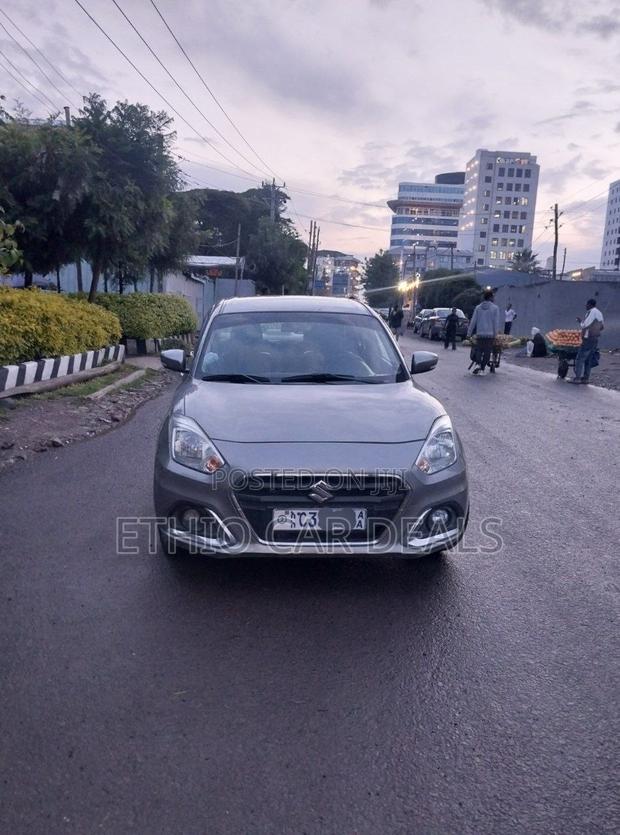 Suzuki Dzire 2022 Silver