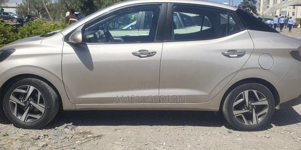 Hyundai I10 2021 Beige