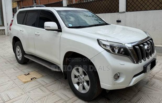 Toyota Land Cruiser Prado 2016 White