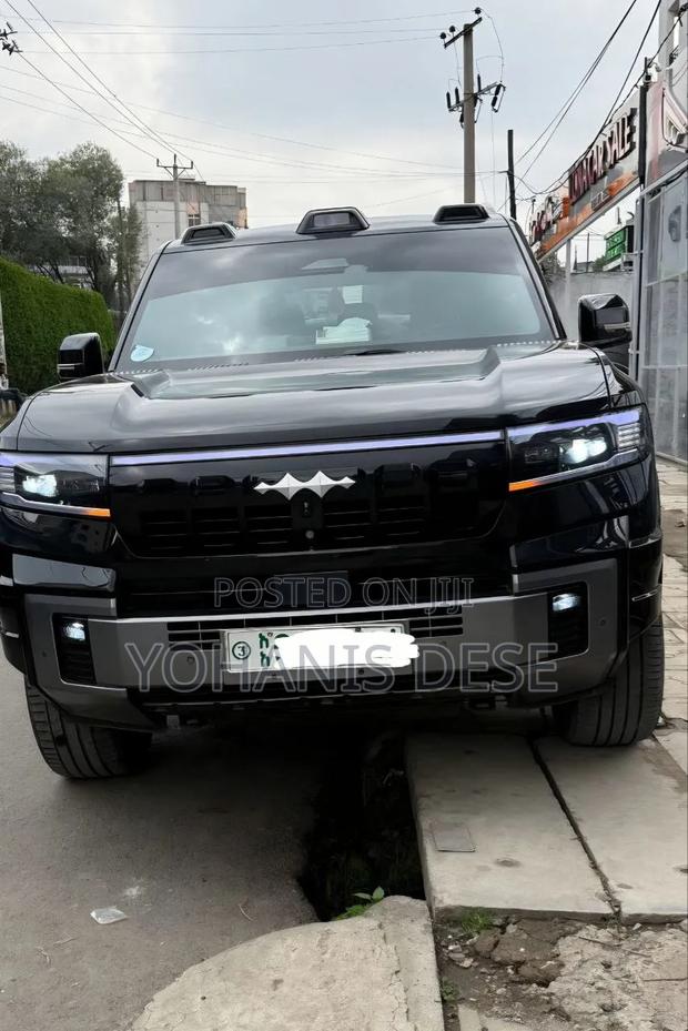 BYD Leopard 8 2.0 Hybrid AWD 2025 Black
