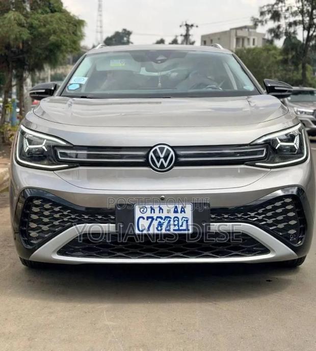 Volkswagen ID.6 2024 Gray