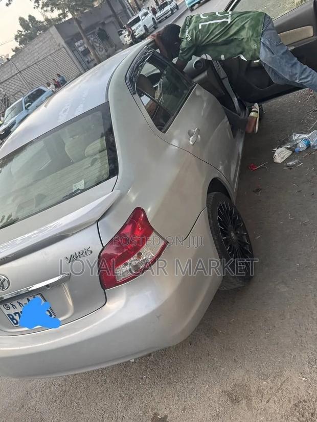 Toyota Yaris 2008 Silver