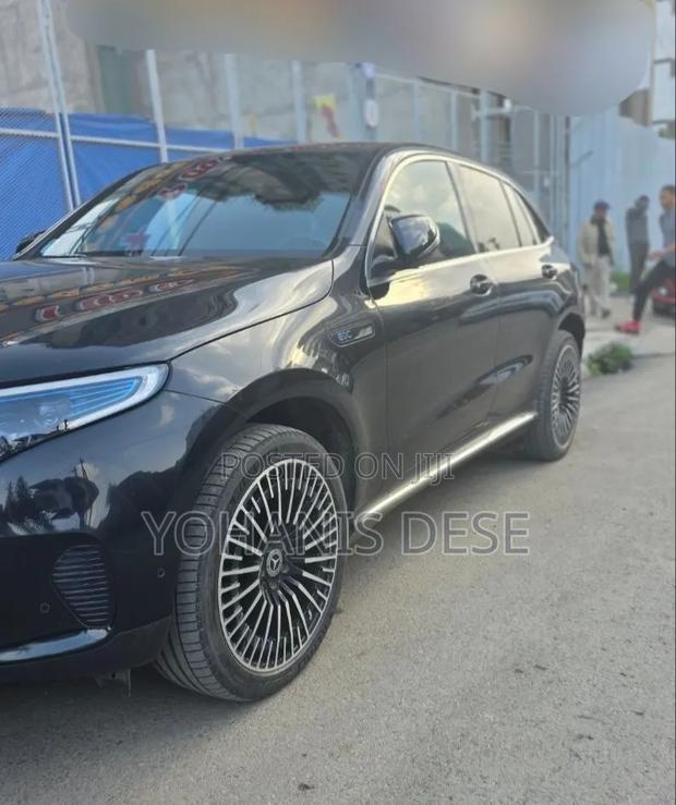 Mercedes-Benz EQC EQC400 4MATIC 2023 Black