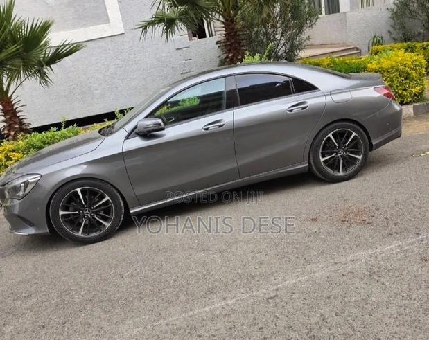 Mercedes-Benz C250 2017 Gray