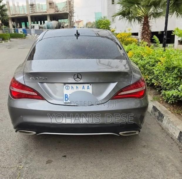 Mercedes-Benz C250 2017 Gray