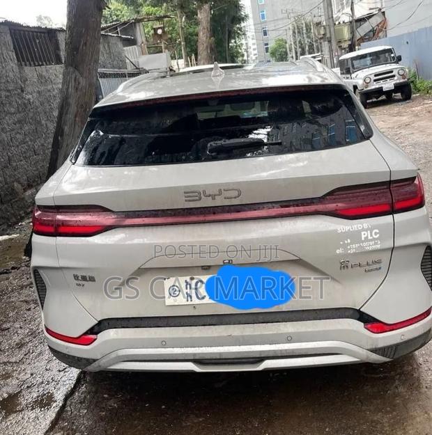 BYD Song Plus 2025 Beige