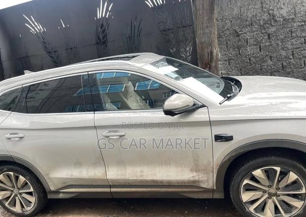 BYD Song Plus 2025 Beige
