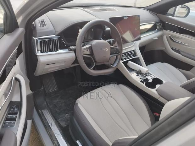 New BYD Song Plus 2025 Gold