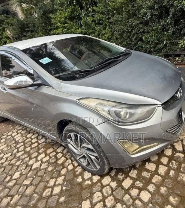 Hyundai Avante 2013 Beige