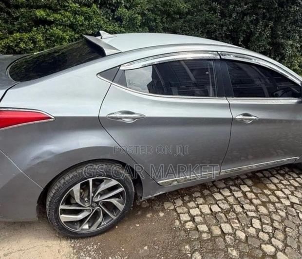 Hyundai Avante 2013 Beige