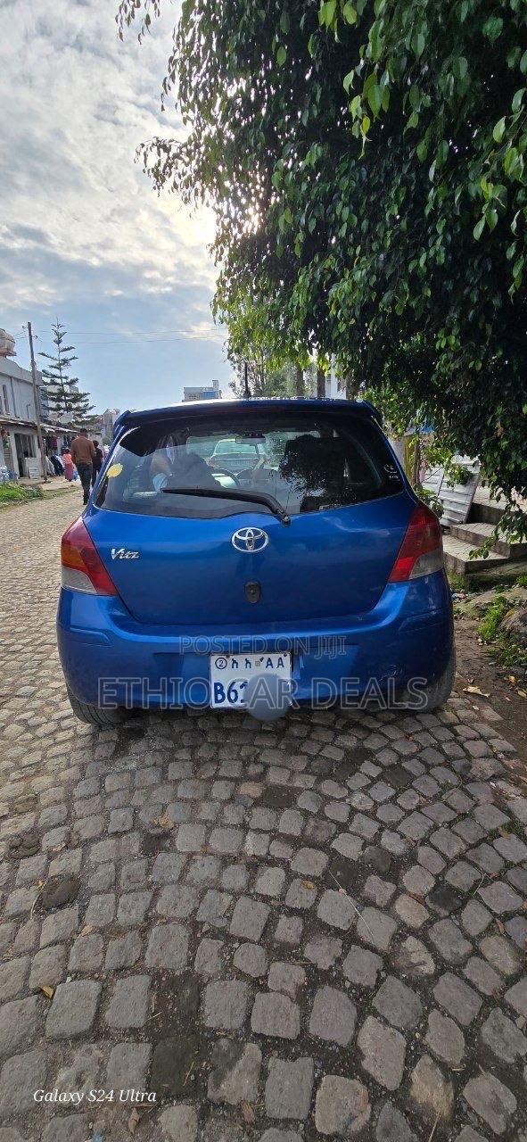 Toyota Yaris 2010 Blue