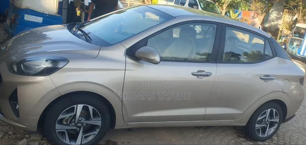 Hyundai I10 2022 Beige