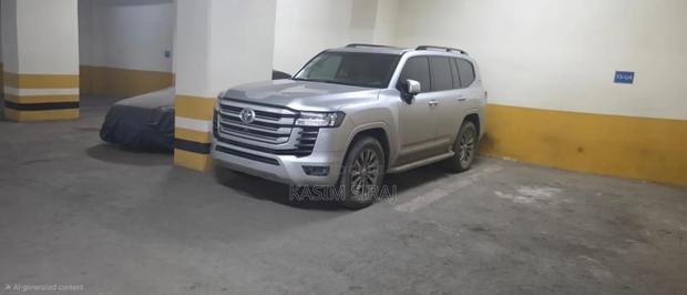 Toyota Land Cruiser 2022 Silver
