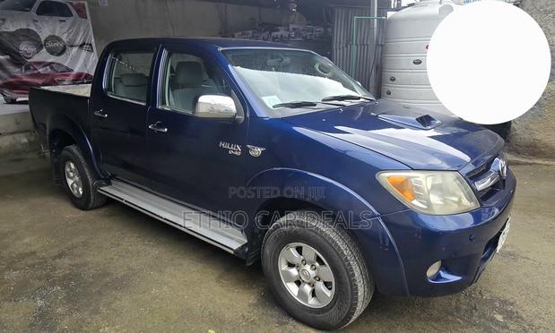 Toyota Hilux 2007 Blue