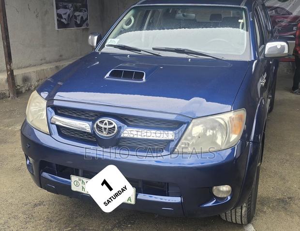 Toyota Hilux 2007 Blue