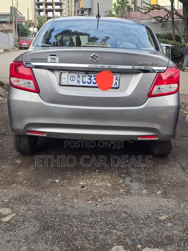 Suzuki Dzire 2022 Silver