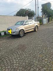 Toyota Hilux 2015 Silver for sale