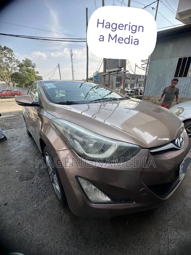 Hyundai Avante 2015 Gray
