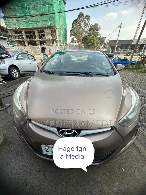 Hyundai Avante 2015 Gray