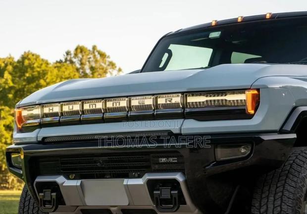 New GMC HUMMER EV SUV 2024 Blue