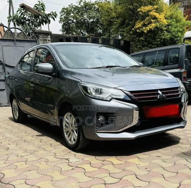 Mitsubishi Attrage 2021 Gray