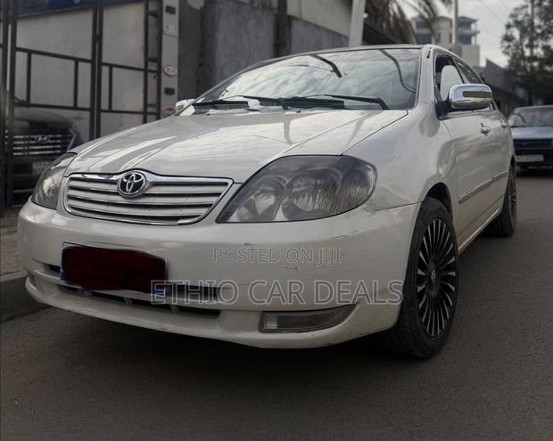 Toyota Corolla 2003 White