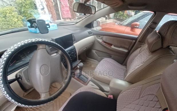 Toyota Corolla 2007 Gold
